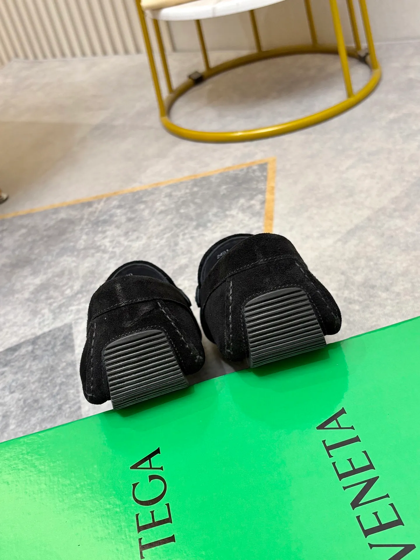 P420💰 (Niu Li + Niu Pad) [BV] The latest hot style‼ ️Casual men's shoes, uppers imported first-layer cowhide ➕Full imported cowhide lining✔️Exquisite workmanship, excellent foot feel, special rubber soles✔️, cool and fashionable, the latest fashion, fashionable outsole, hurry up.  Code number: 38-44 (can be customized to 37.45, non-refundable)